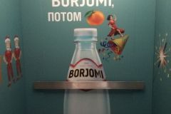 brendirovanie-liftov-brendirovanie-liftov-minsk-reklama-v-liftah-kabina-lifta-brendirovanie