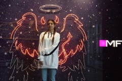 фотозона-из-неоновых-трубок-MF3jpg