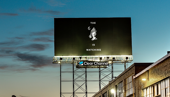 Реклама на билбордах