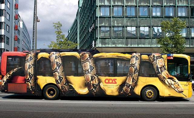 реклама на автобусе